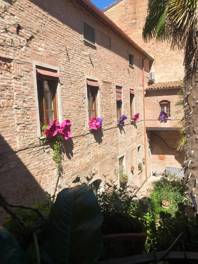 L'Ape Regina Apartment Ferrara 0*,  Italy